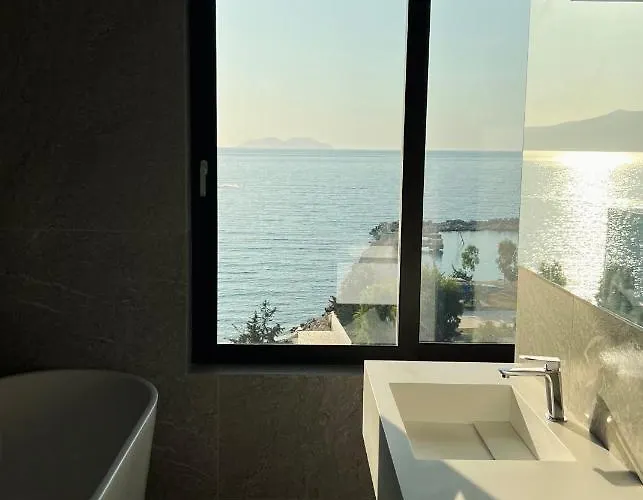 Mazarine Hotel, Vlore, Albania Hotel 4*