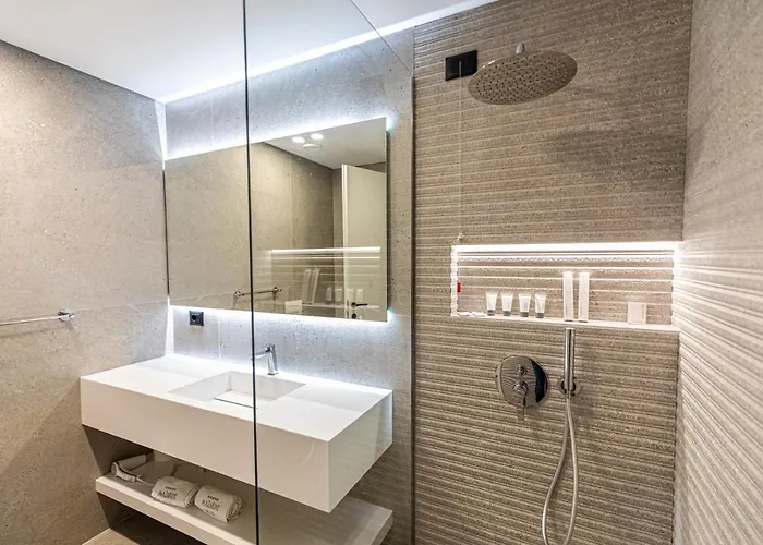 Mazarine Hotel, Vlore, Albania