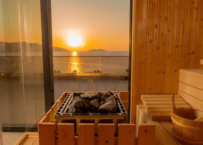 Hotel Mazarine Hotel, Vlore, Albania 4*