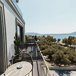 Hotel Mazarine Hotel, Vlore, Albania 4*