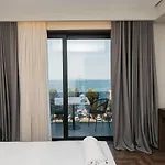 Mazarine Hotel, Vlore, Albania Hotel Radhimë