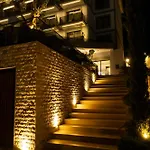 Mazarine Hotel, Vlore, Albania Hotel Radhimë