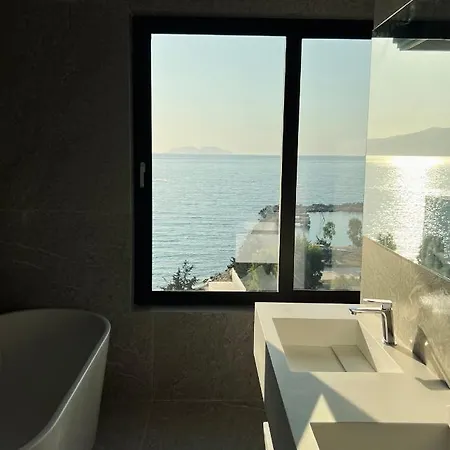 Mazarine Hotel, Vlore, Albania Hotel 4*