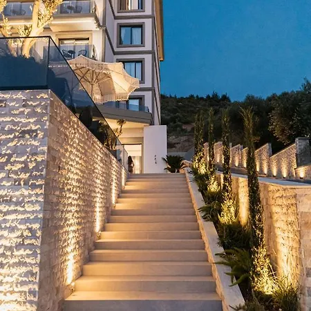 Mazarine Hotel, Vlore, Albania Hotel Radhime