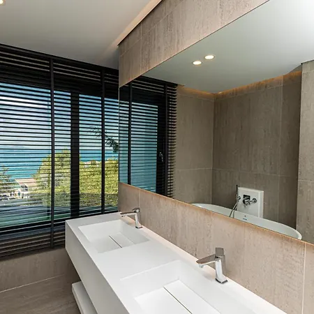 Mazarine Hotel, Vlore, Albania Hotel 4*