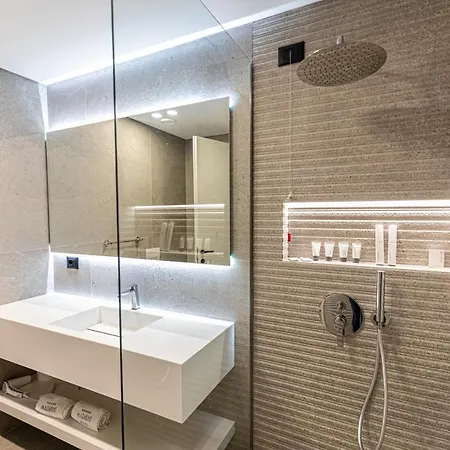 Mazarine Hotel, Vlore, Albania