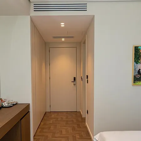 Hotel Mazarine Hotel, Vlore, Albania 4*