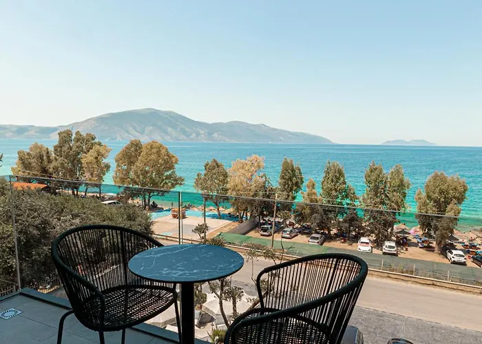 Mazarine Hotel, Vlore, Albania 酒店 4*